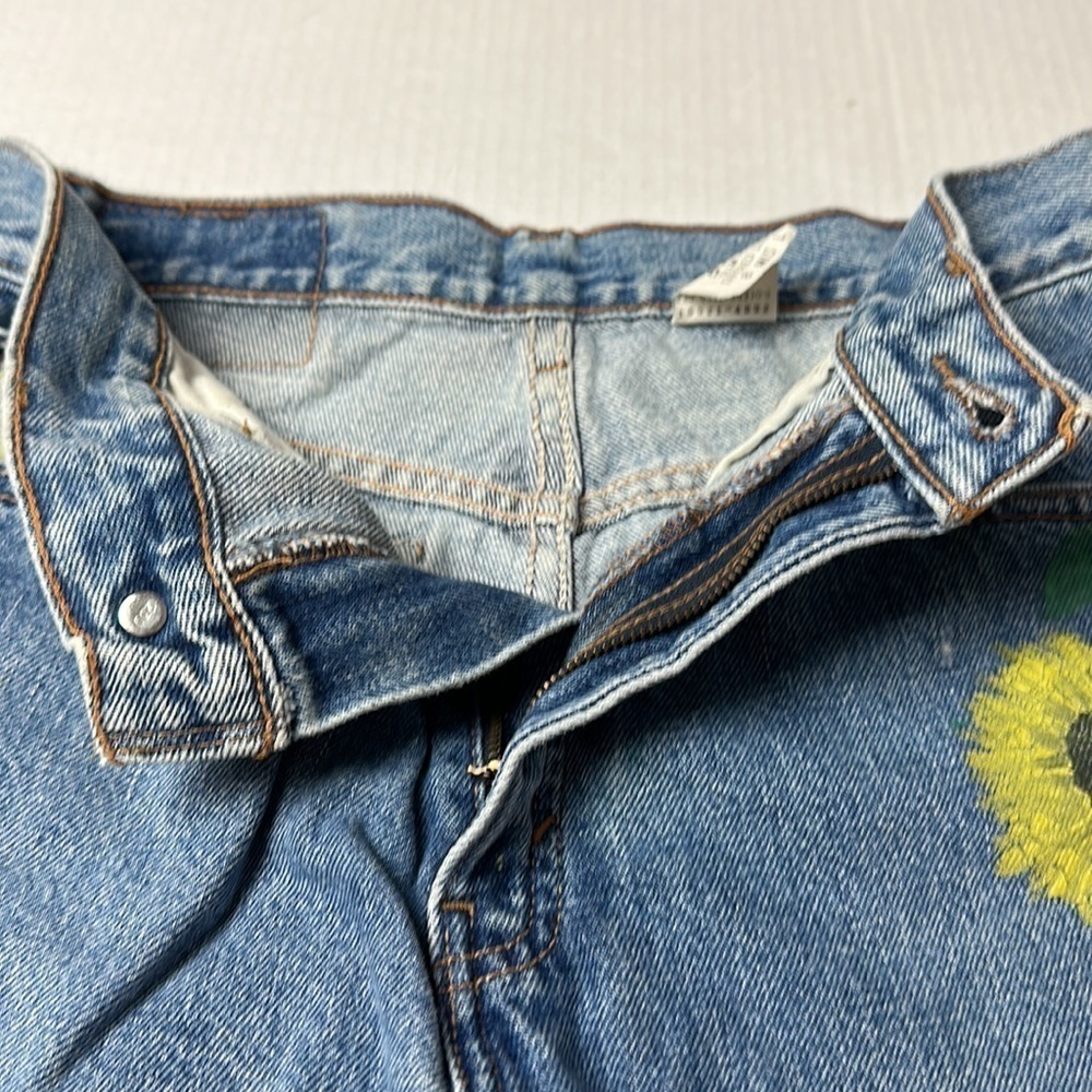 Vintage 90s Levi’s 512 Cutoff ShortsHand-Painted Sunflower Denim Festival Indie - Picture 3 of 11